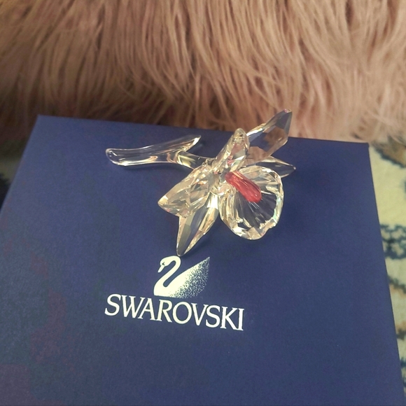 Swarovski Pink Orchid - Retired 2007 - Picture 1 of 3